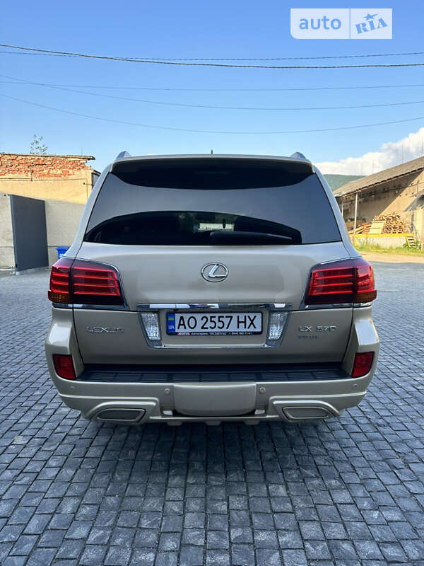Внедорожник / Кроссовер Lexus LX 2008 в Виноградове