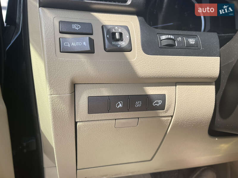 Внедорожник / Кроссовер Lexus LX 2008 в Измаиле