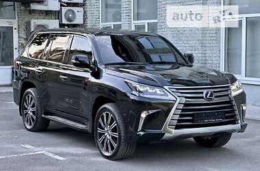 Внедорожник / Кроссовер Lexus LX 2017 в 