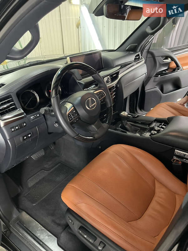 Внедорожник / Кроссовер Lexus LX 2019 в Киеве