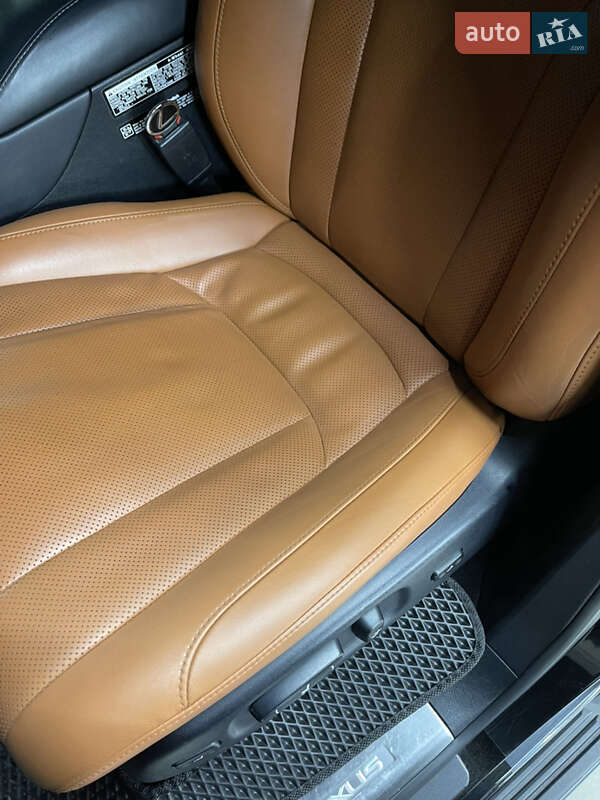 Внедорожник / Кроссовер Lexus LX 2019 в Киеве