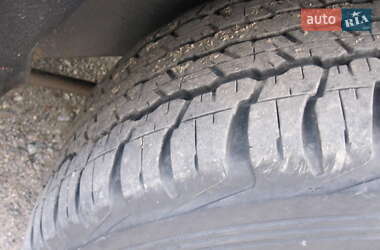 Внедорожник / Кроссовер Lexus LX 2003 в 