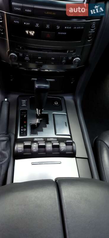 Внедорожник / Кроссовер Lexus LX 2008 в Запорожье