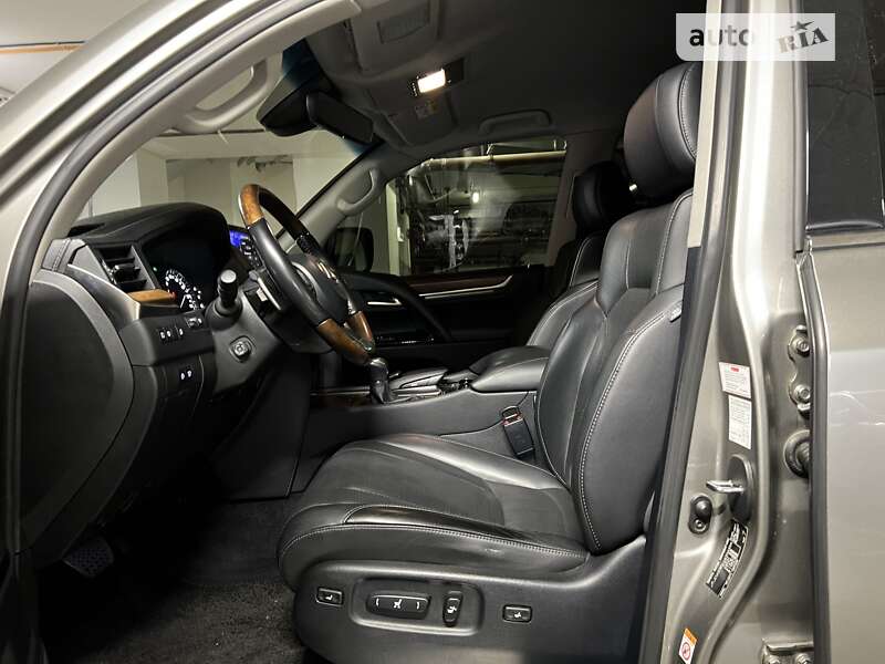 Позашляховик / Кросовер Lexus LX 2016 в Києві фото 17 Позашляховик / Кросовер Lexus LX 2016 в Києві