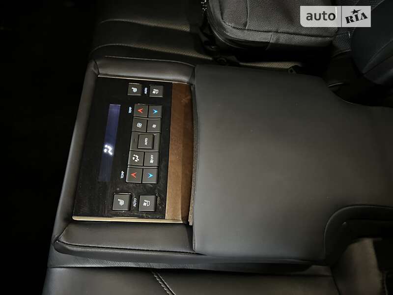 Позашляховик / Кросовер Lexus LX 2016 в Києві фото 35 Позашляховик / Кросовер Lexus LX 2016 в Києві