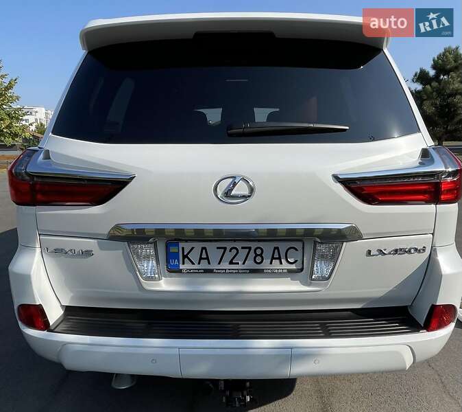 Позашляховик / Кросовер Lexus LX 2017 в Києві