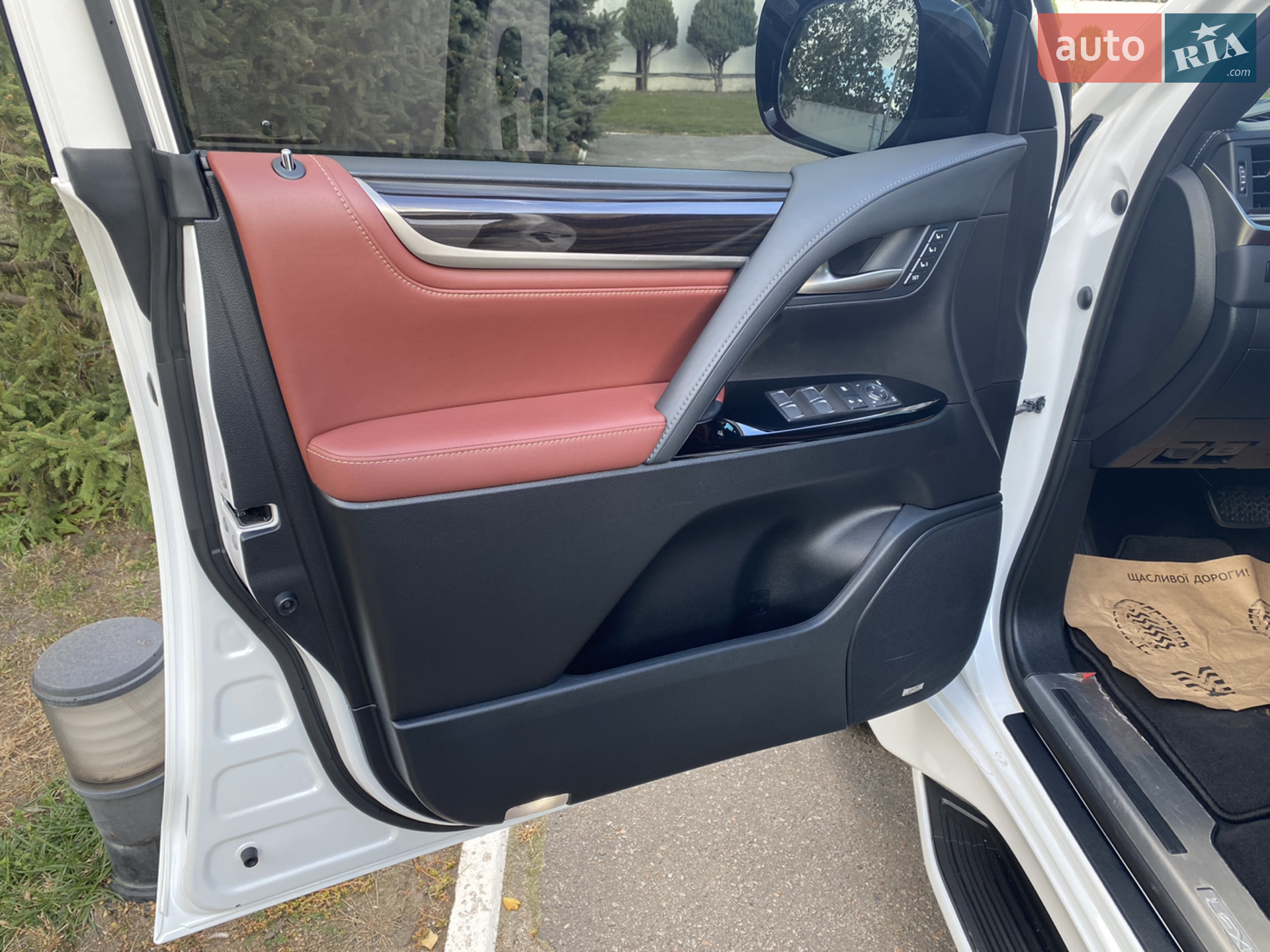 2019 Lexus LX - мініатюра 27