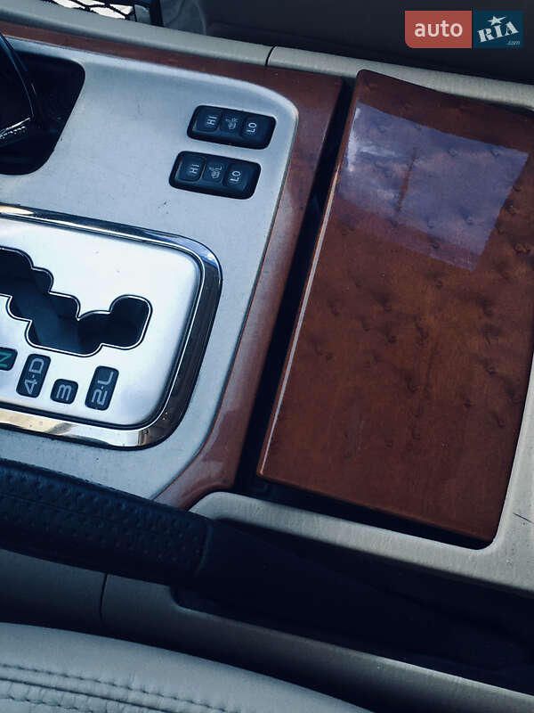 Позашляховик / Кросовер Lexus LX 2005 в Києві