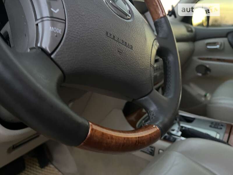 Позашляховик / Кросовер Lexus LX 2005 в Києві