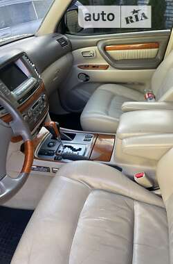 Внедорожник / Кроссовер Lexus LX 2005 в Луцке