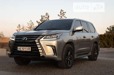 Внедорожник / Кроссовер Lexus LX 2016 в Днепре