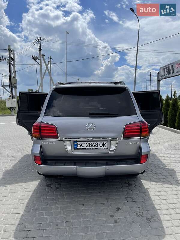 Внедорожник / Кроссовер Lexus LX 2008 в Львове