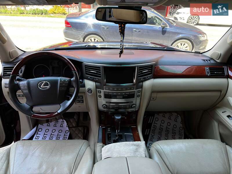 Внедорожник / Кроссовер Lexus LX 2008 в Львове