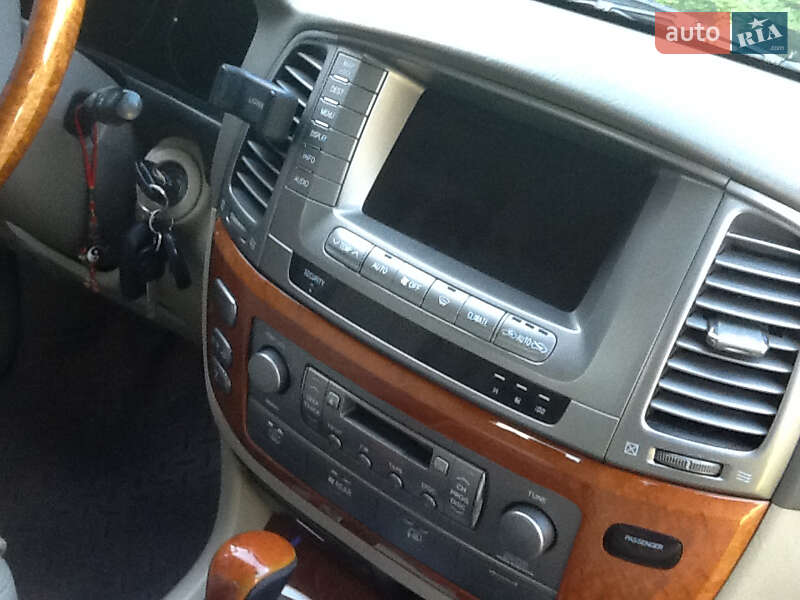 Позашляховик / Кросовер Lexus LX 2005 в Києві