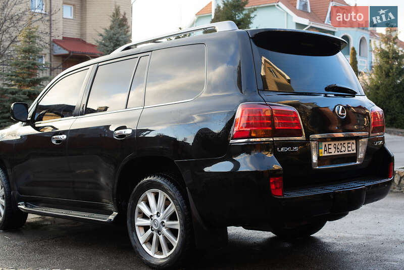 Lexus LX 2008