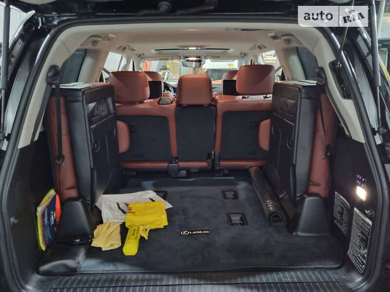 Позашляховик / Кросовер Lexus LX 2016 в Чернівцях фото 54 Позашляховик / Кросовер Lexus LX 2016 в Чернівцях