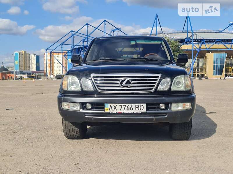 Внедорожник / Кроссовер Lexus LX 2004 в Харькове