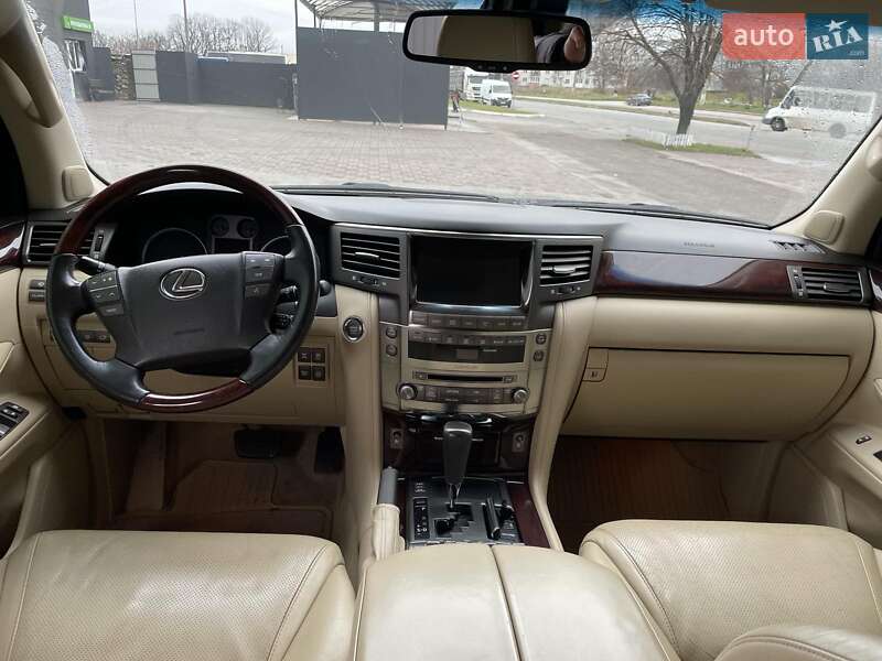 Позашляховик / Кросовер Lexus LX 2010 в Києві