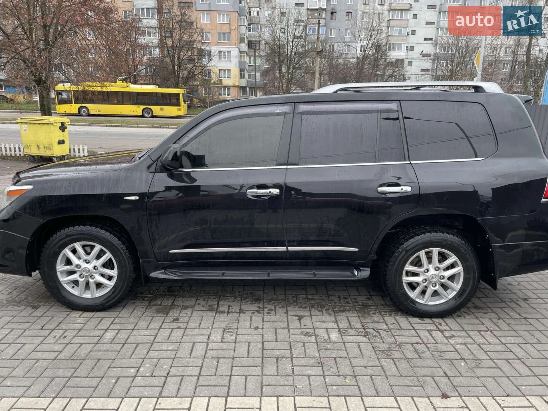 2010 Lexus LX - мініатюра 3