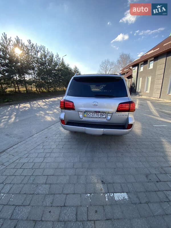 Внедорожник / Кроссовер Lexus LX 2011 в Тернополе