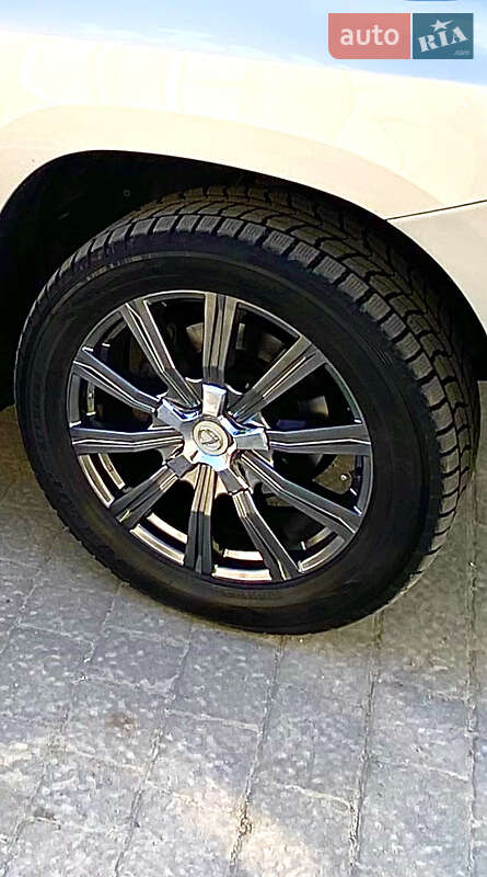 Внедорожник / Кроссовер Lexus LX 2011 в Тернополе