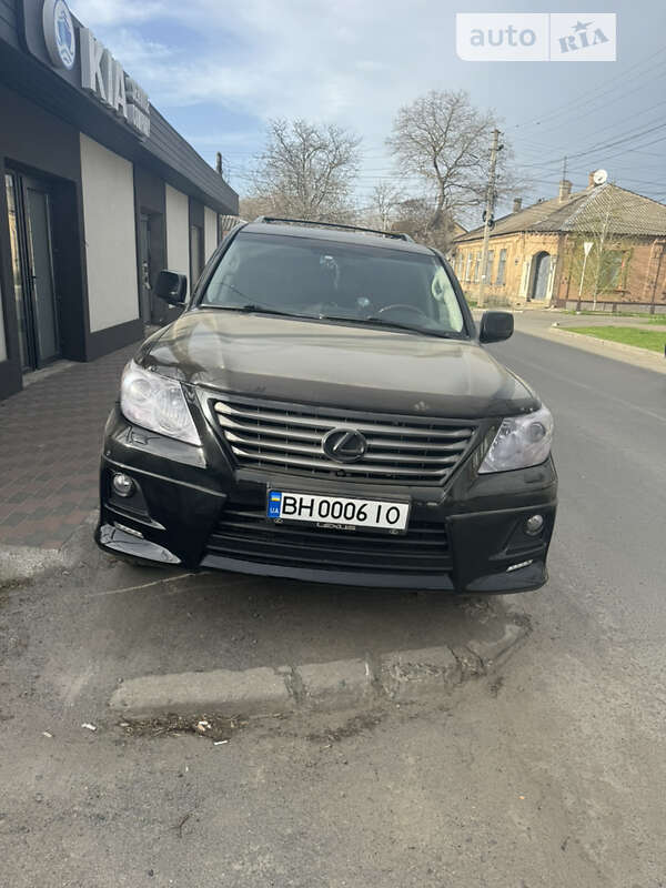 Позашляховик / Кросовер Lexus LX 2010 в Ізмаїлі