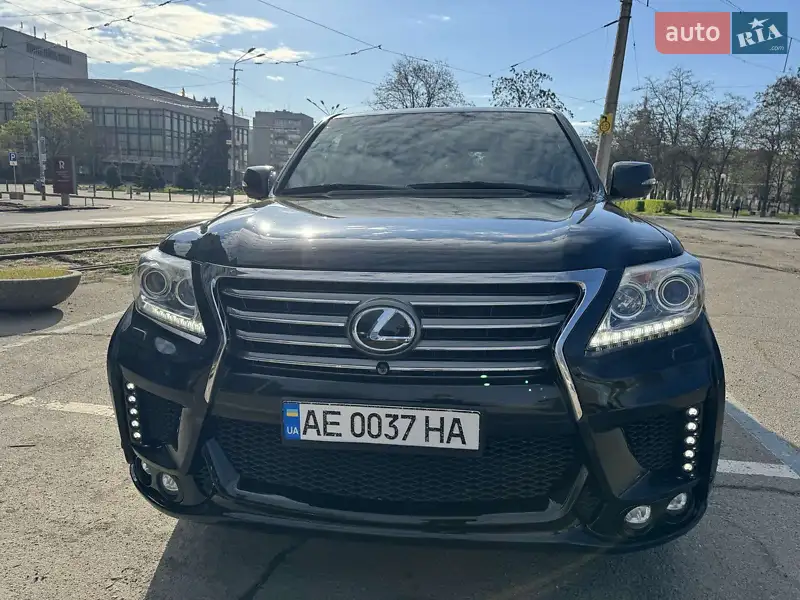 Lexus LX 2014