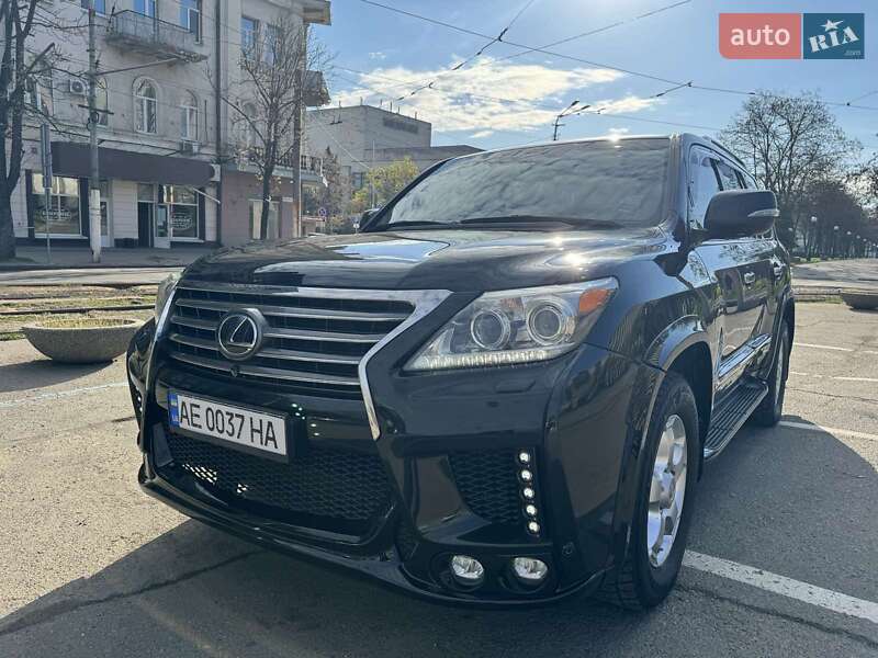 Внедорожник / Кроссовер Lexus LX 2014 в Днепре