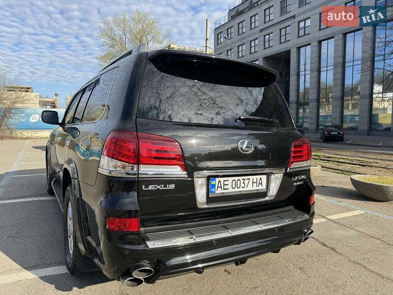 Внедорожник / Кроссовер Lexus LX 2014 в Днепре