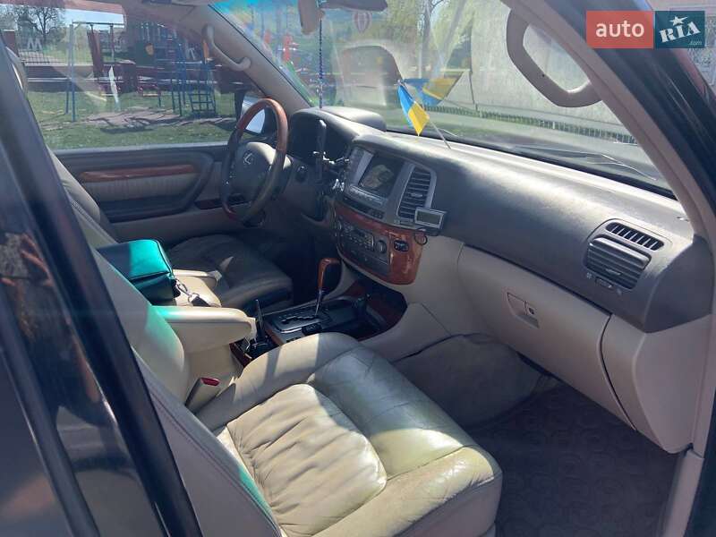 Позашляховик / Кросовер Lexus LX 2004 в Києві