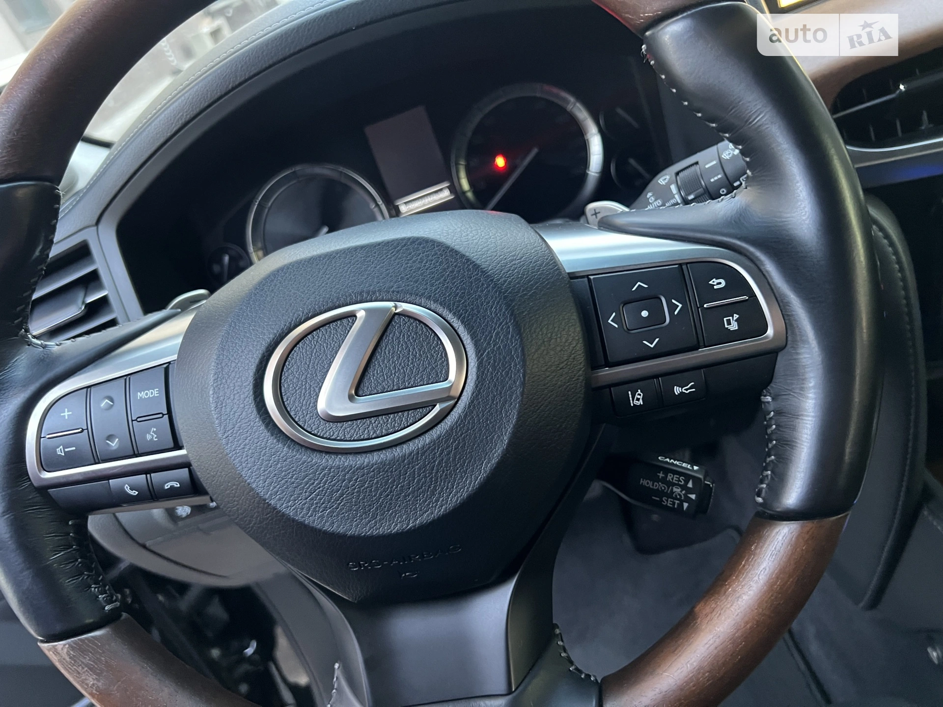 2017 Lexus LX - мініатюра 17