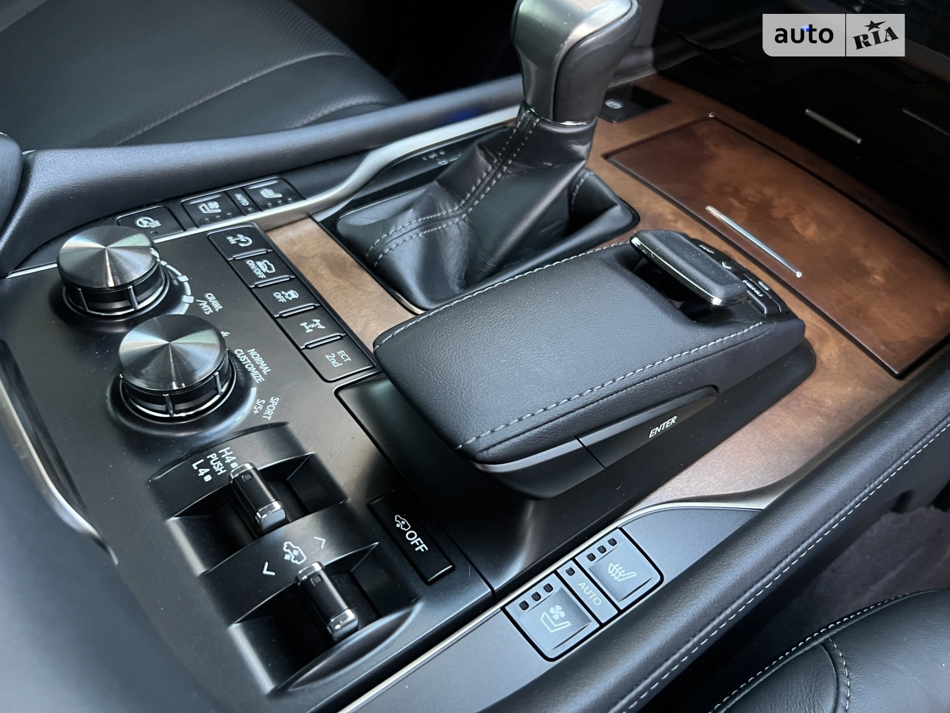 2017 Lexus LX - мініатюра 26