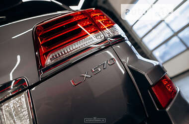 Позашляховик / Кросовер Lexus LX 2013 в Кривому Розі
