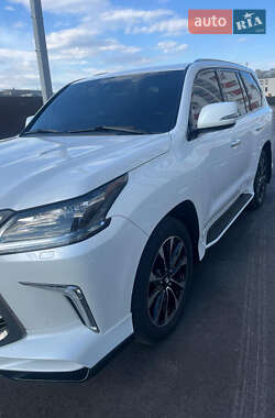Позашляховик / Кросовер Lexus LX 2017 в 