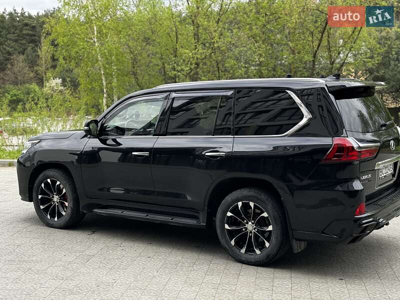 Внедорожник / Кроссовер Lexus LX 2016 в Львове