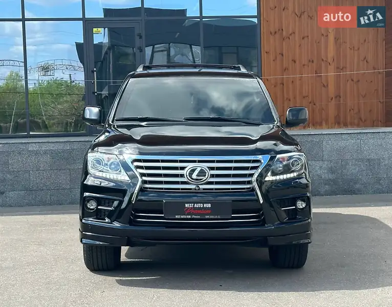 Внедорожник / Кроссовер Lexus LX 2010 в 