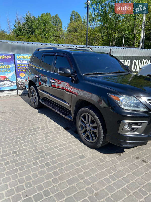 Позашляховик / Кросовер Lexus LX 2011 в Києві