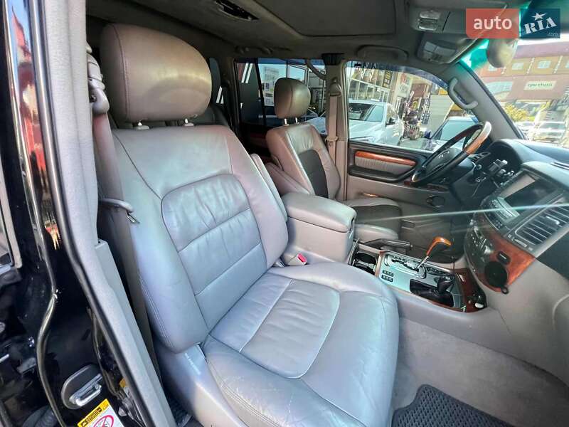 Позашляховик / Кросовер Lexus LX 2004 в Львові
