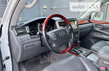 Внедорожник / Кроссовер Lexus LX 2008 в Киеве