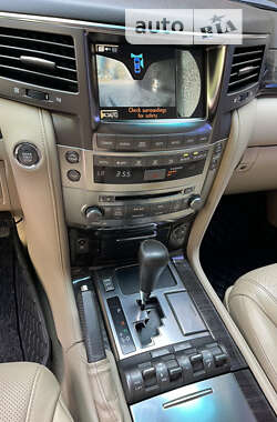 Внедорожник / Кроссовер Lexus LX 2008 в Днепре