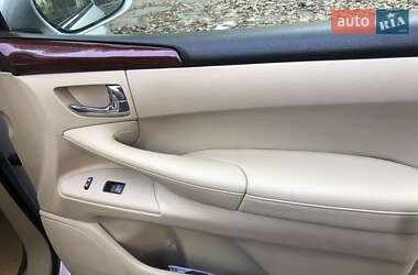 Внедорожник / Кроссовер Lexus LX 2011 в 