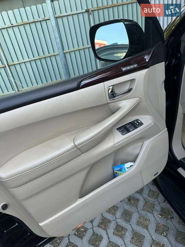 Внедорожник / Кроссовер Lexus LX 2010 в Одессе