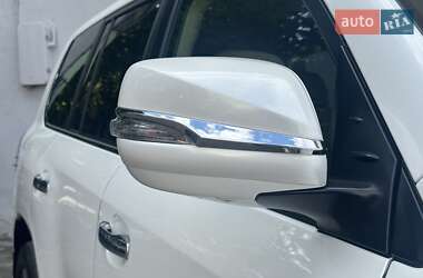 Внедорожник / Кроссовер Lexus LX 2013 в 