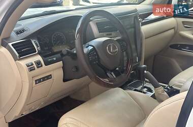 Внедорожник / Кроссовер Lexus LX 2013 в 