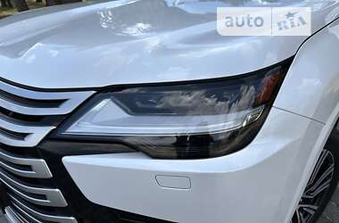 Внедорожник / Кроссовер Lexus LX 2022 в 