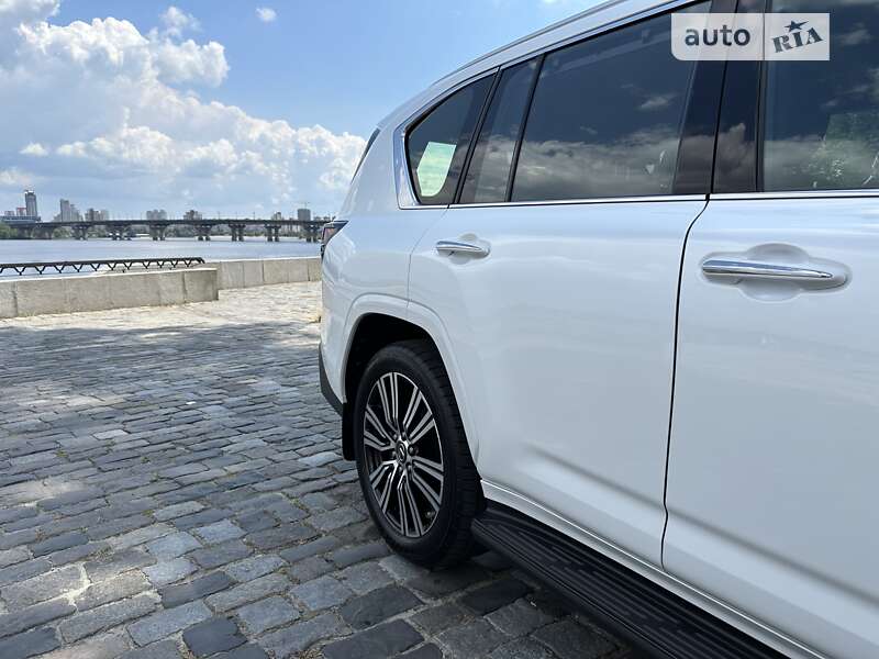 Позашляховик / Кросовер Lexus LX 2022 в Києві