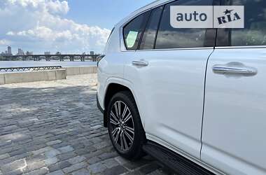 Внедорожник / Кроссовер Lexus LX 2022 в 