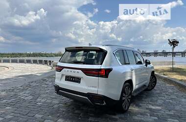 Внедорожник / Кроссовер Lexus LX 2022 в 