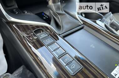 Внедорожник / Кроссовер Lexus LX 2022 в 