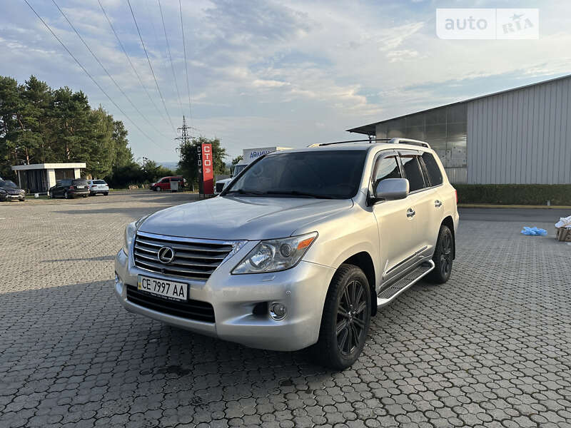 Позашляховик / Кросовер Lexus LX 2008 в Чернівцях